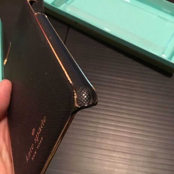 Kate Spade Saffiano iPhone 6+ Wrap Case (G) - Picture 7 of 8